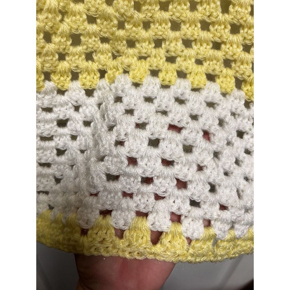 Handmade‎ crochet baby blanket new White Yellow Acrylic Yarn Lap - Picture 5 of 6